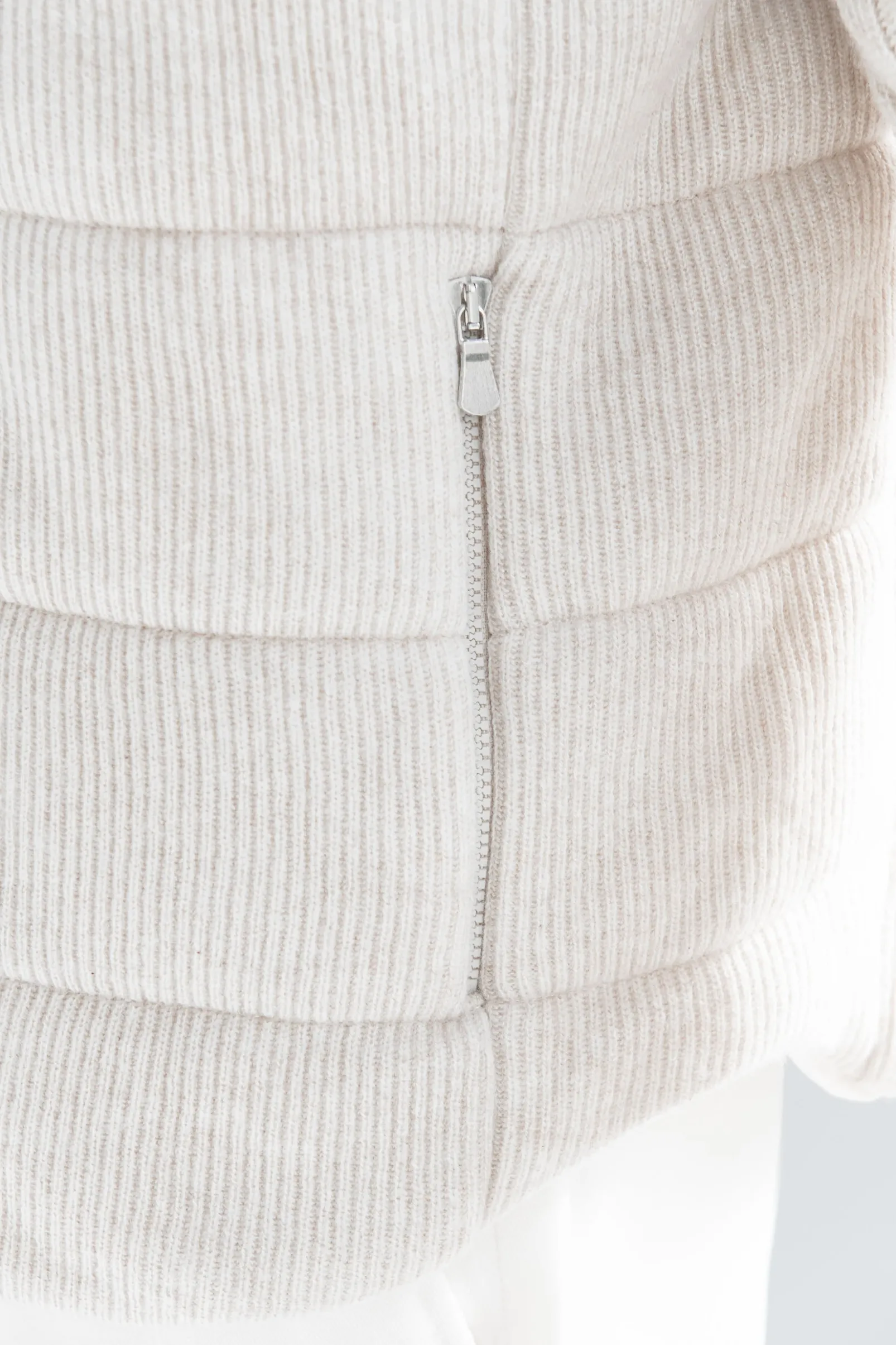 sand_ribbed_cashmere_blen_3.webp Sand ribbed cashmere blend vest - Made in Italy