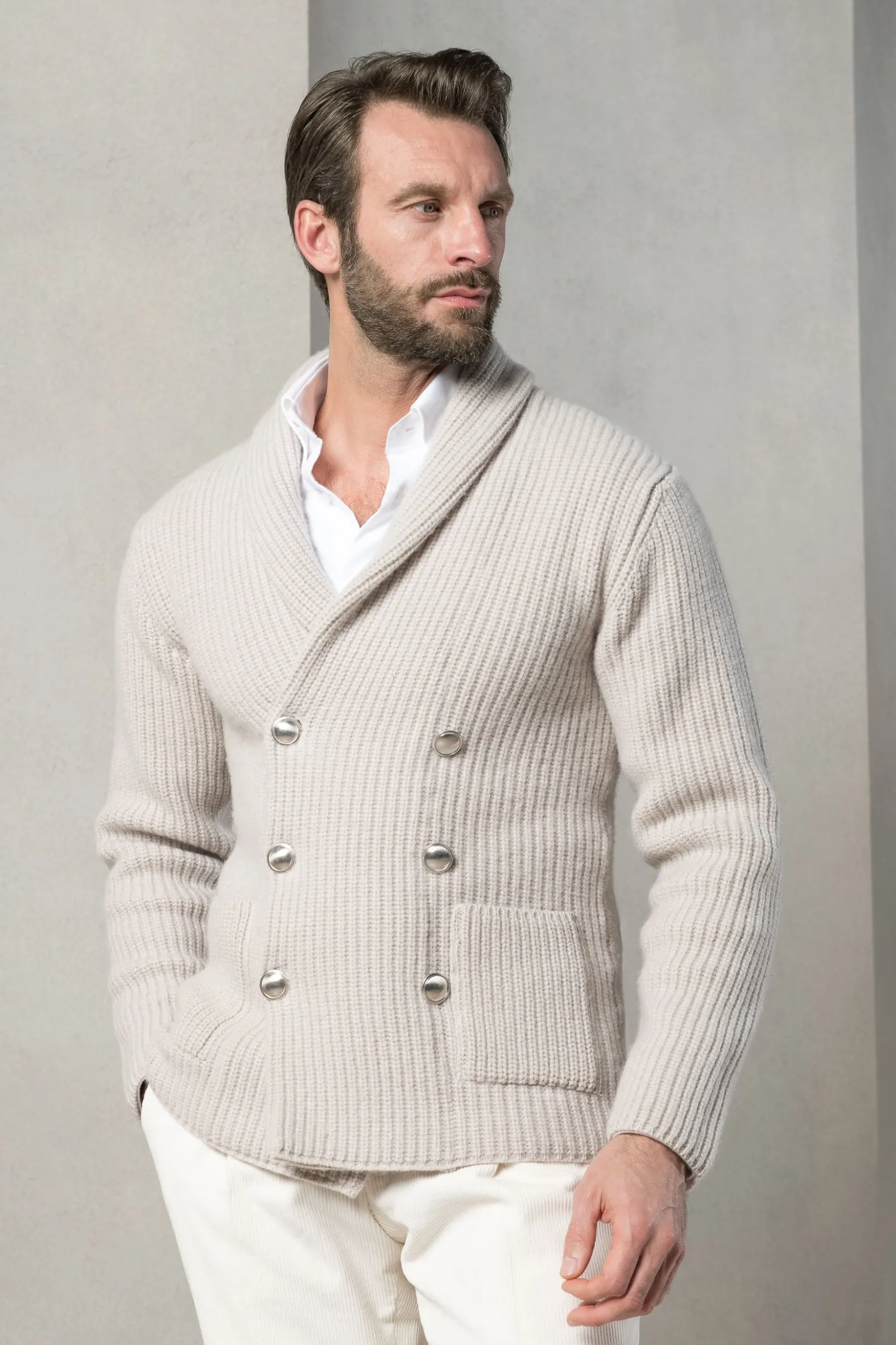 sand_wool_and_cashmere_ca_0.webp Sand wool and cashmere cardigan - Made in Italy