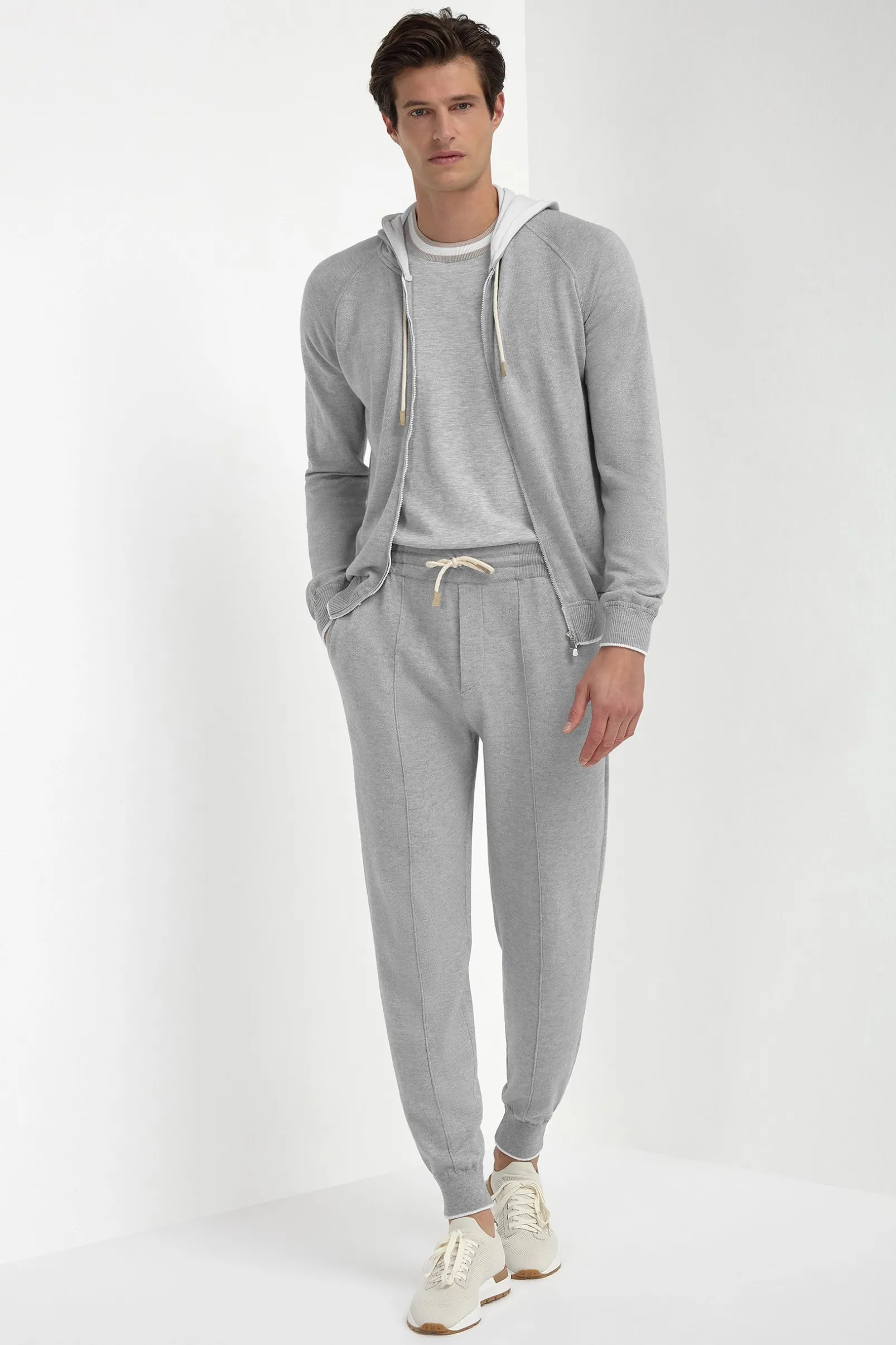 sky_grey_cashmere_blend_j_6.webp Sky grey cashmere blend jogger pants - Made in Italy