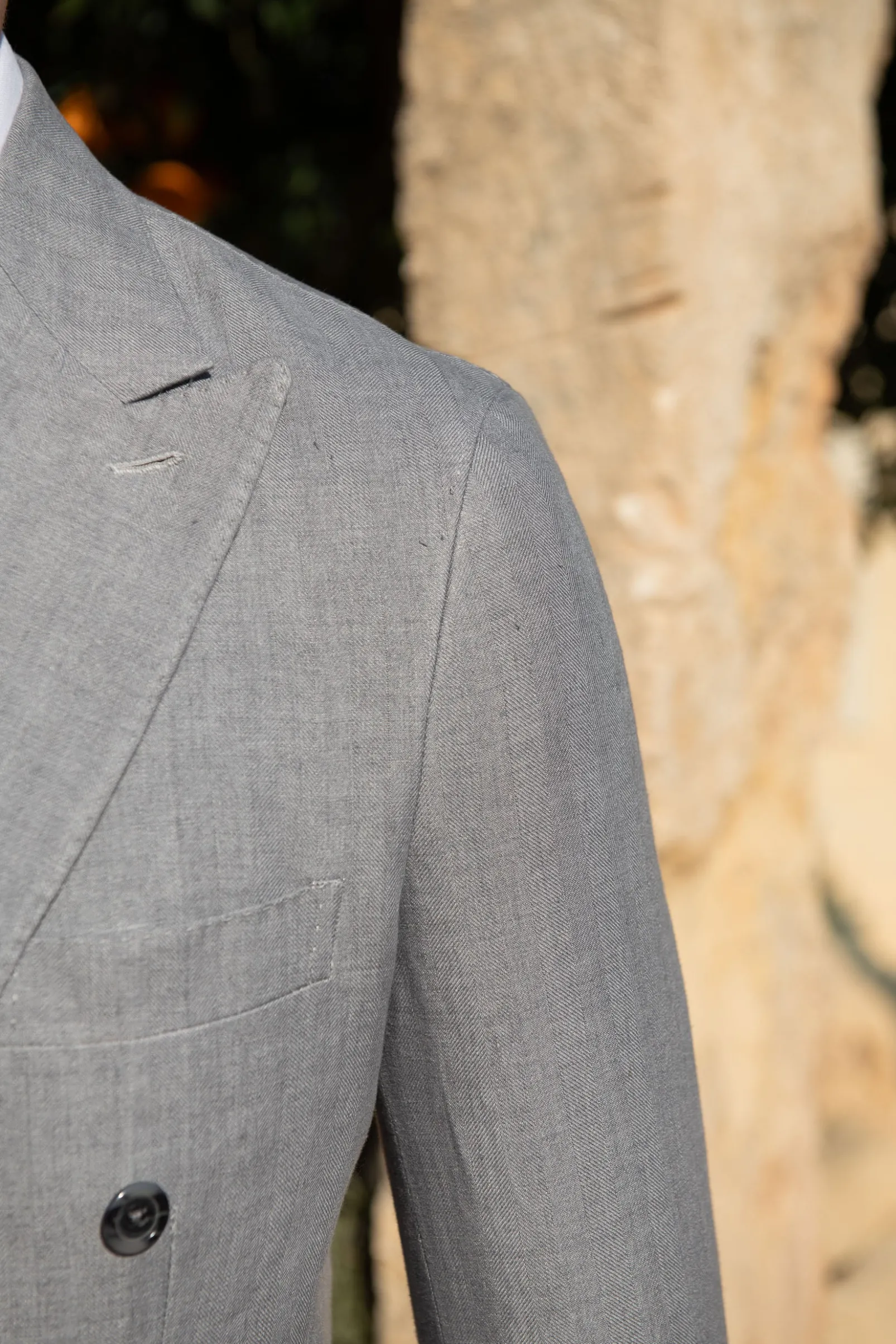 sky_grey_herringbone_doub_2.webp Sky grey herringbone double breasted linen jacket - Made in Italy