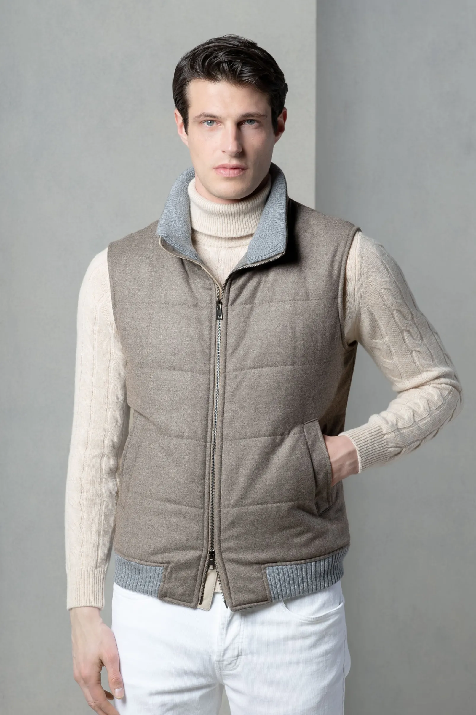 taupe_down_vest_in_wool___0.webp Taupe down vest in wool & cashmere – Made in Italy