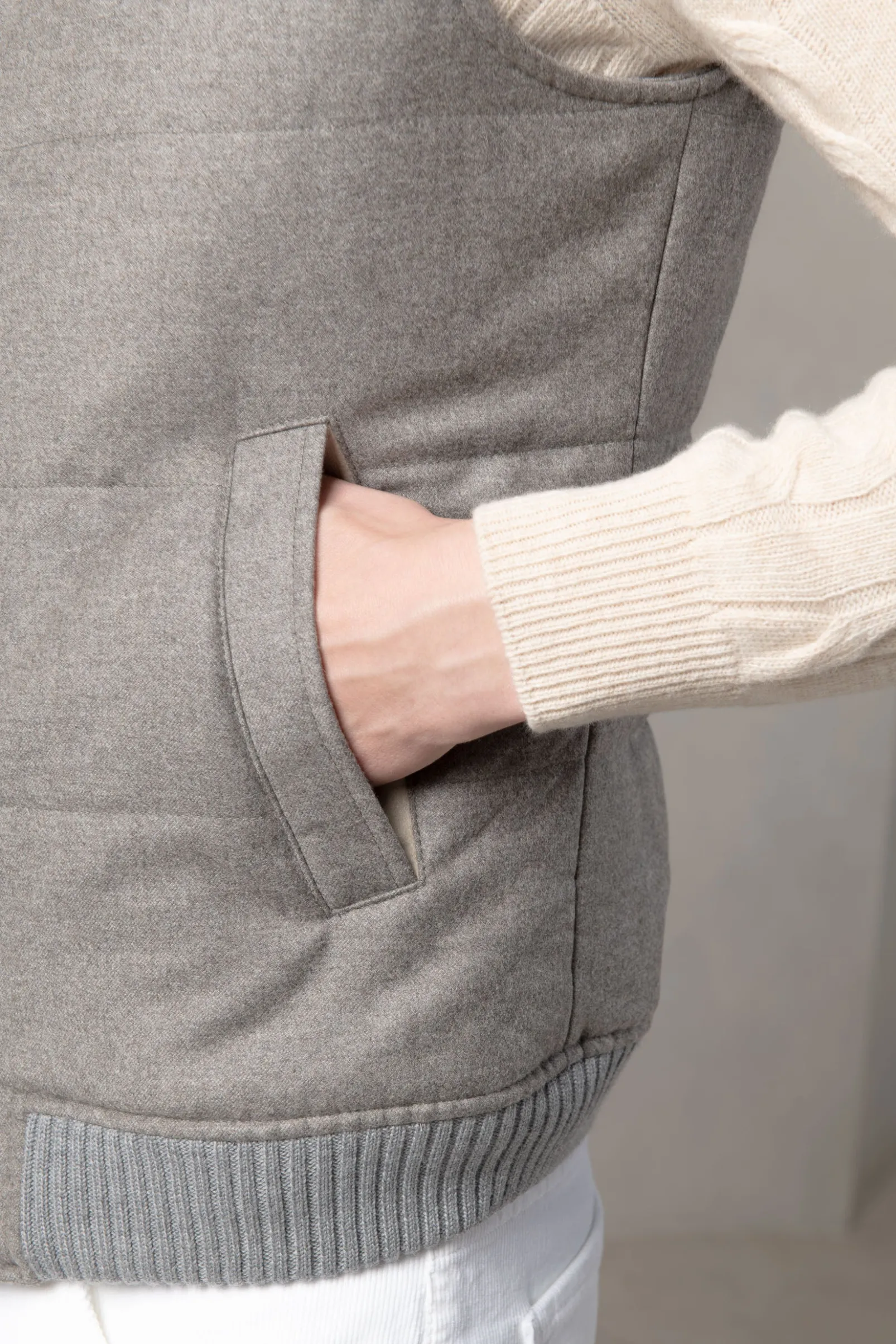 taupe_down_vest_in_wool___2.webp Taupe down vest in wool & cashmere – Made in Italy