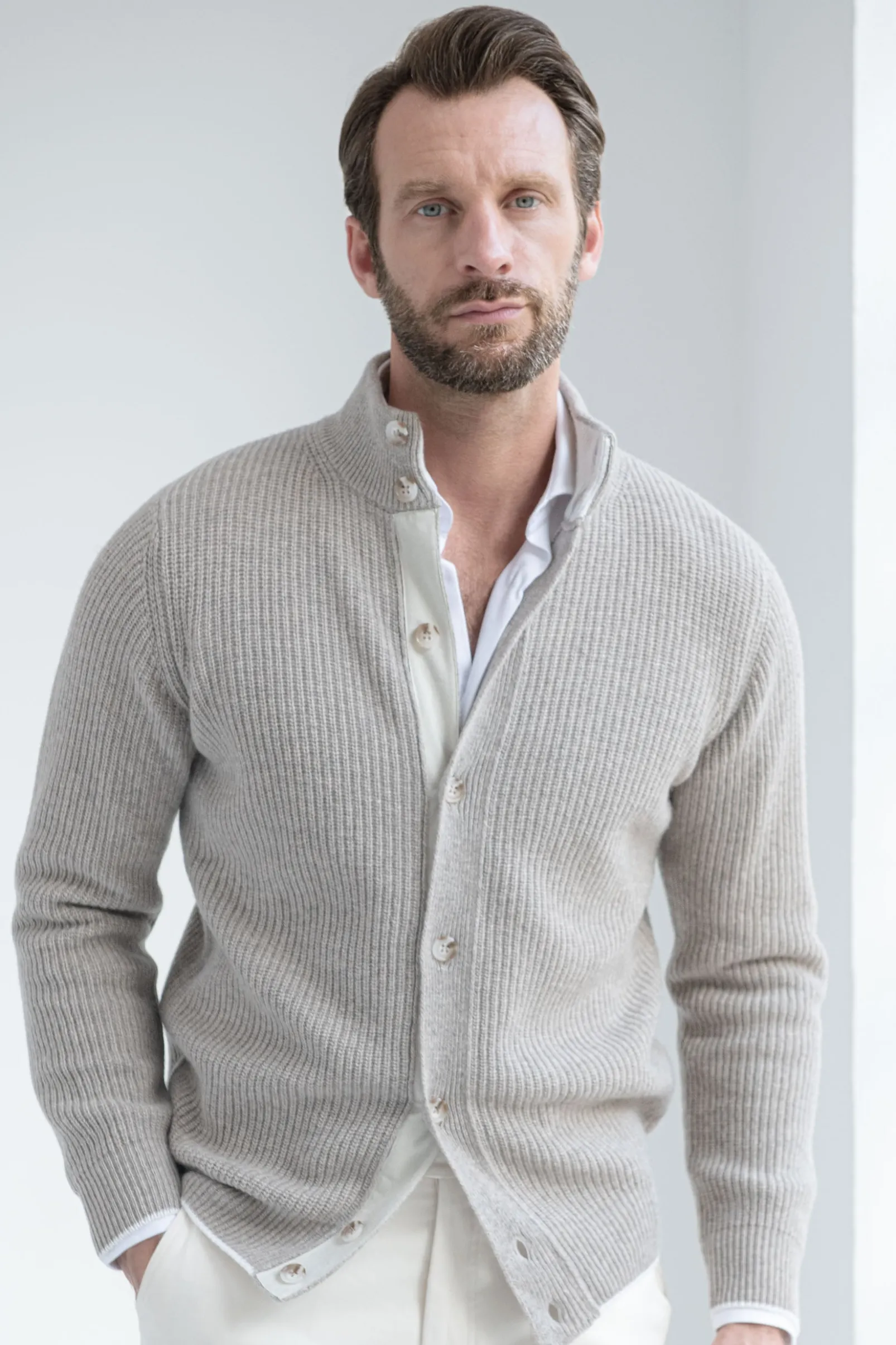 taupe_ribbed_cashmere_ble_0.webp Taupe ribbed cashmere blend cardigan – Made in Italy