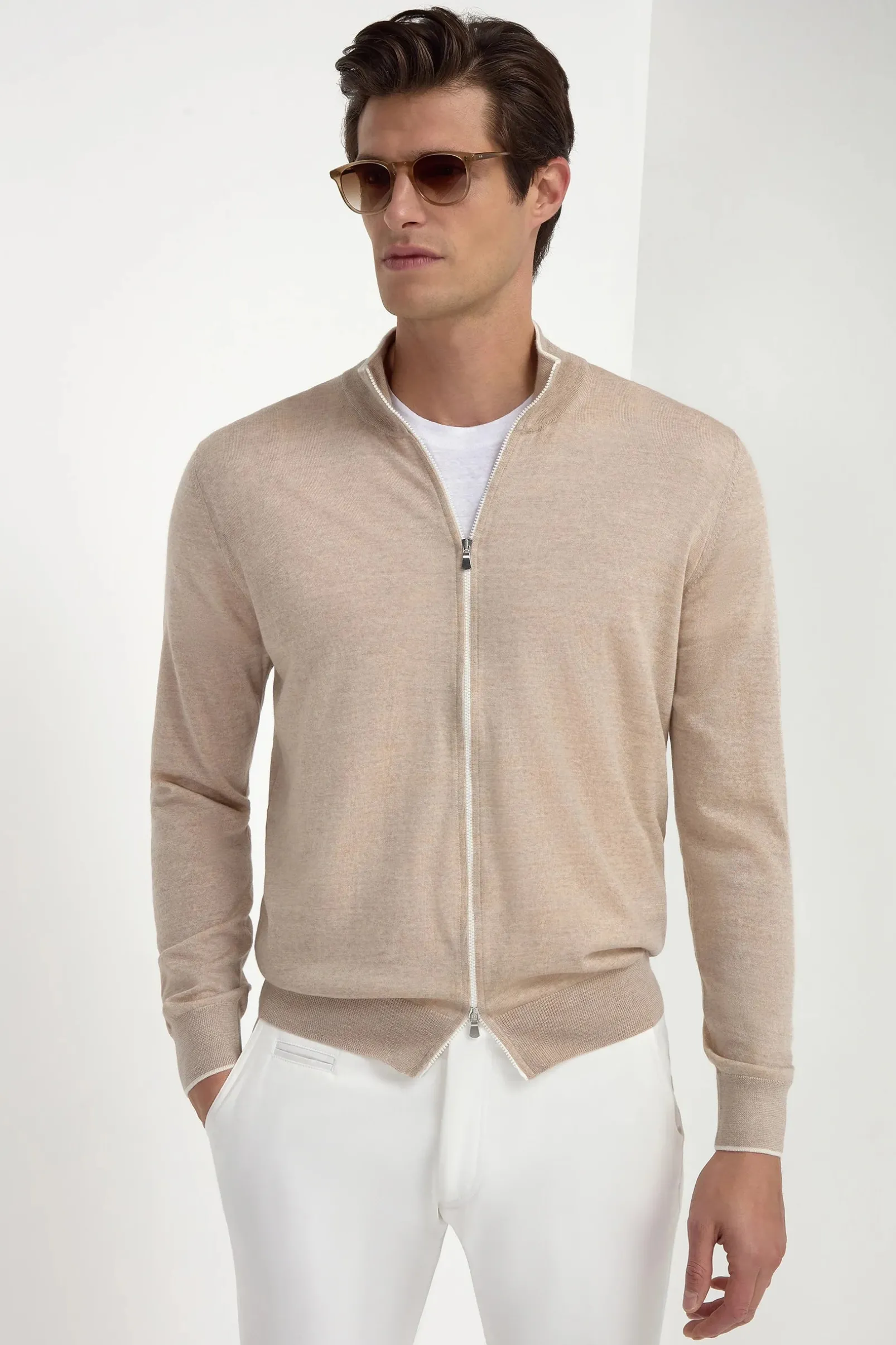 taupe_tasmanian_wool_full_0.webp Taupe Tasmanian wool full zip cardigan - Made in Italy