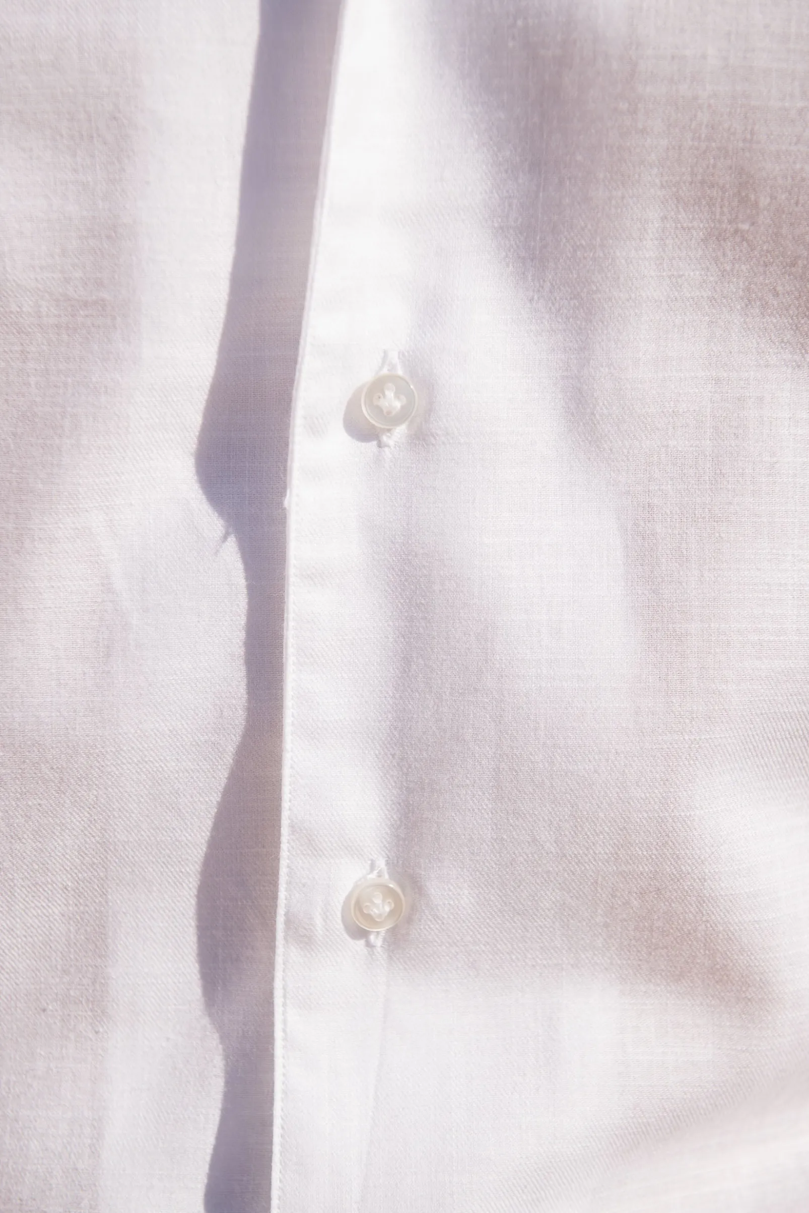 white_chambray_cotton_shi_3.webp White chambray cotton shirt - Made in Italy