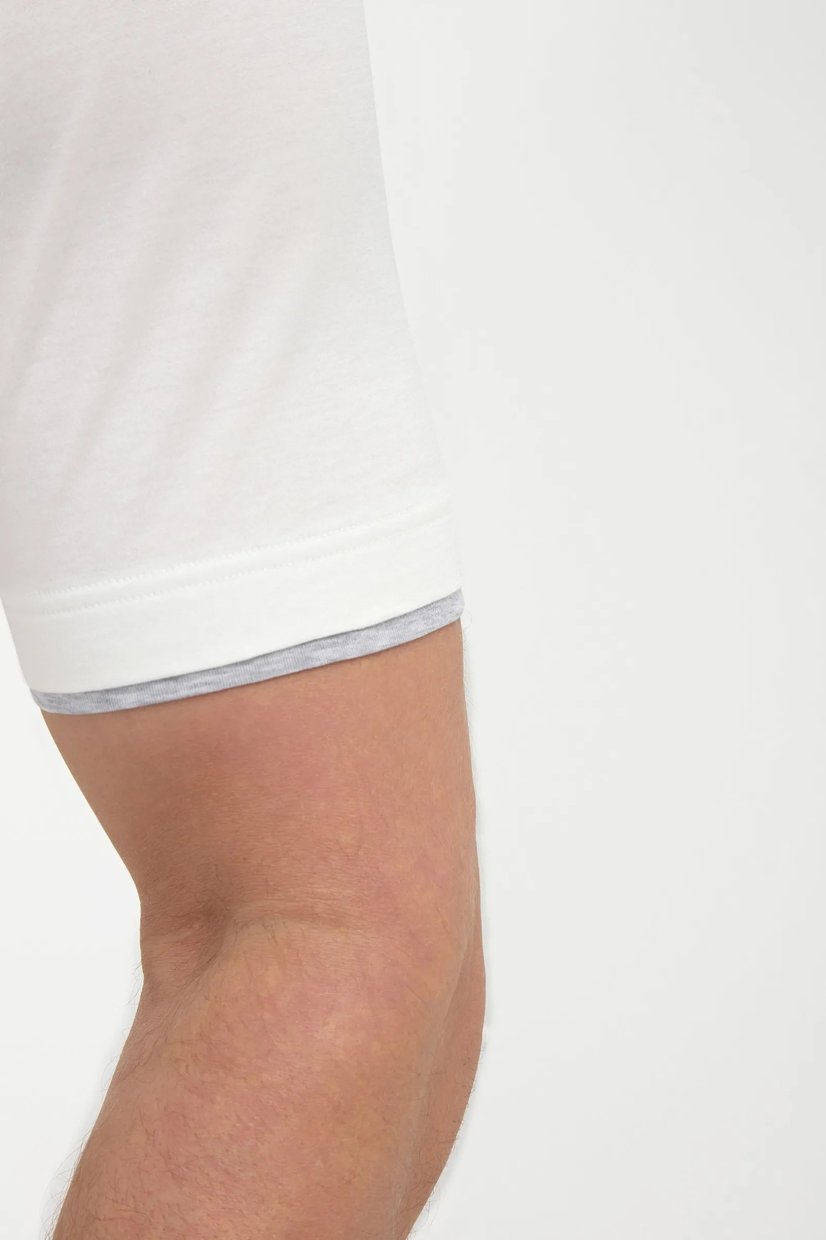 white_cotton_tshirt_with__1.webp White cotton t-shirt with collar detail - Made in Italy