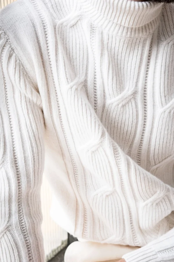 White jacquard patterned wool & cashmere turtleneck – Made in Italy